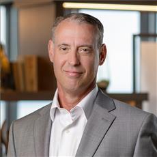 peter-s-sechler_6a54a15ecd7d4a2197e62c1c96fae66d-headshot